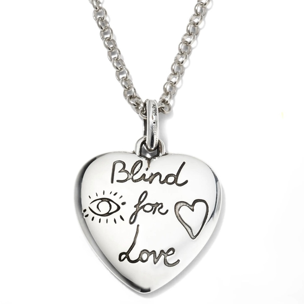 New Gucci Blind For Love Reversible Heart Necklace